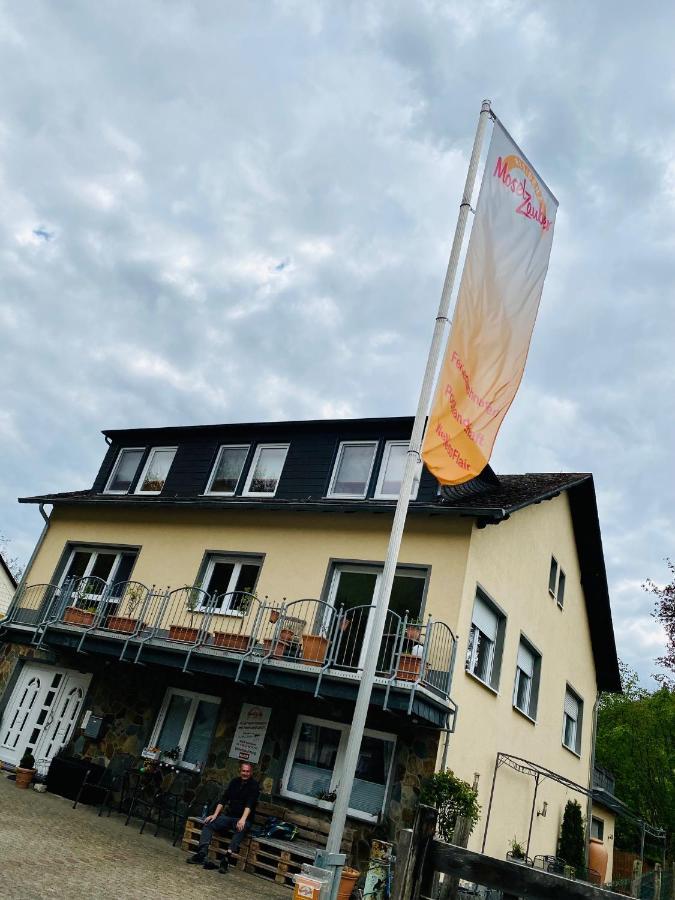 Residenz Moselzauber - Ferienwohnungen Mit Pool Landschaft Ernst Exteriör bild