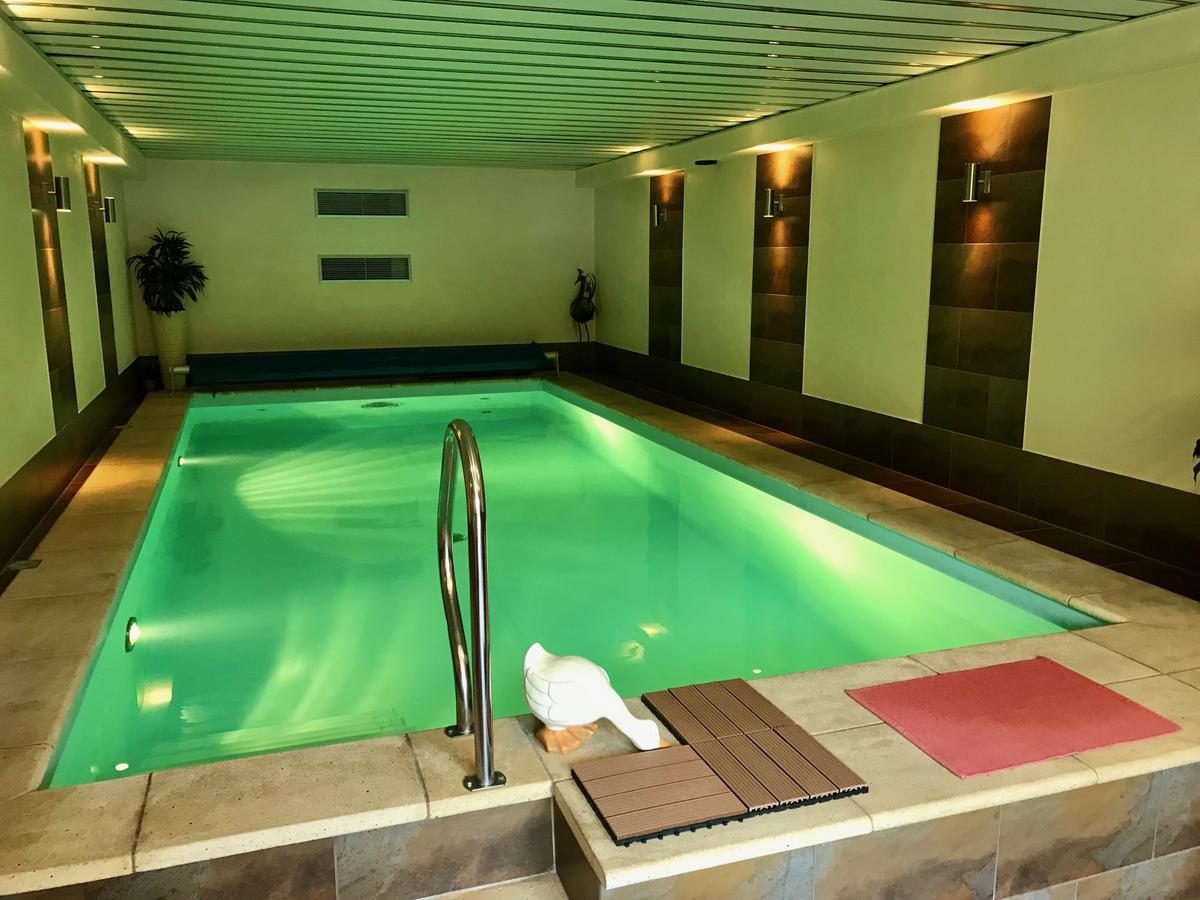 Residenz Moselzauber - Ferienwohnungen Mit Pool Landschaft Ernst Exteriör bild